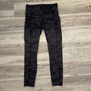 Lululemon fast and free tight 25”- worn twice